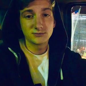 Meet your Posher, Chase